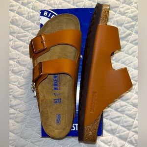 Brand new Birkenstocks, can fit Women’s 10 or Mens 8